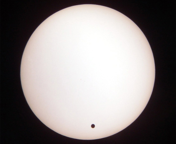 Venustransit 8. Juni 2004, 10:03 Uhr MESZ
